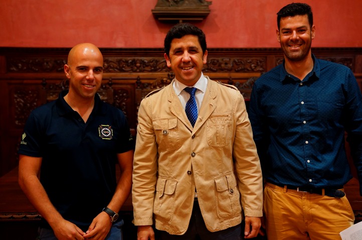 EL AYUNTAMIENTO DE AYAMONTE SUSCRIBE UN CONVENIO DE COLABORACIÓN CON LA FEDERACIÓN ANDALUZA DE SALVAMENTO Y SOCORRISMO