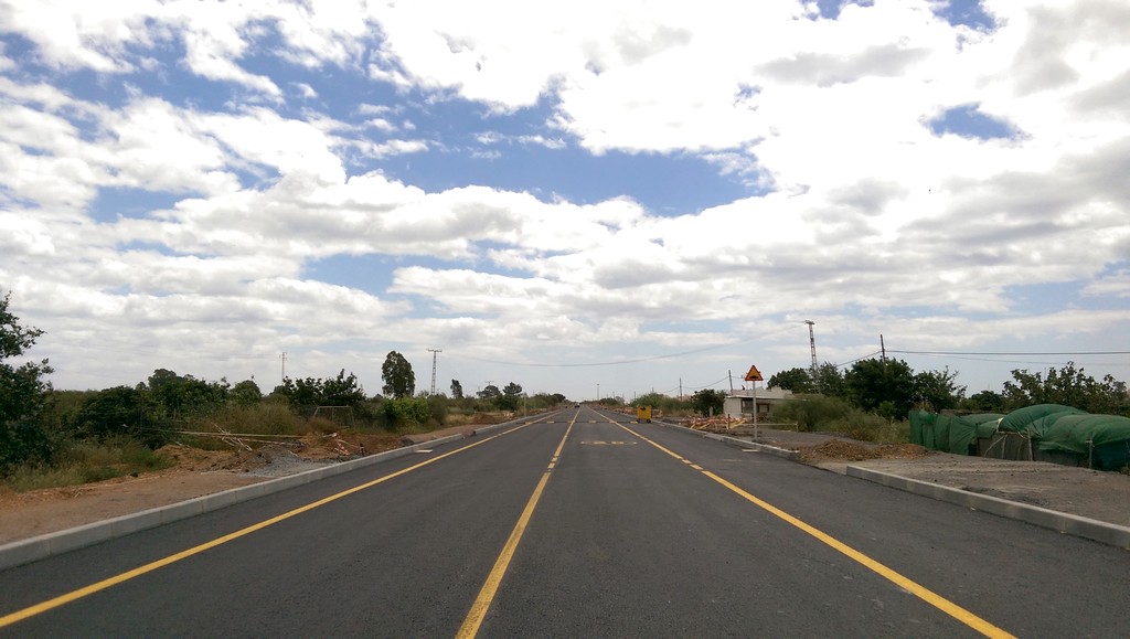 RECTA FINAL DE LOS TRABAJOS DE CONSTRUCCIÓN DE LA CARRETERA DE PUNTA DEL MORAL
