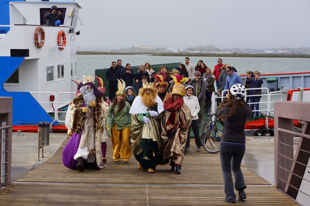 LOS REYES MAGOS LLEGARÁN DE NUEVO A AYAMONTE A TRAVÉS DEL RÍO