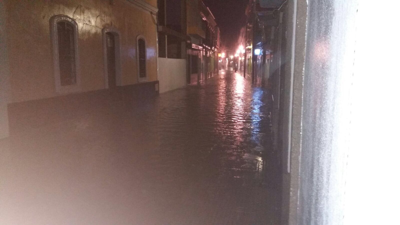 EL PSOE AFIRMA QUE LAS INUNDACIONES EN AYAMONTE SE PRODRÍAN HABER EVITADO CON LA LIMPIEZA DE ALCANTARILLADO.