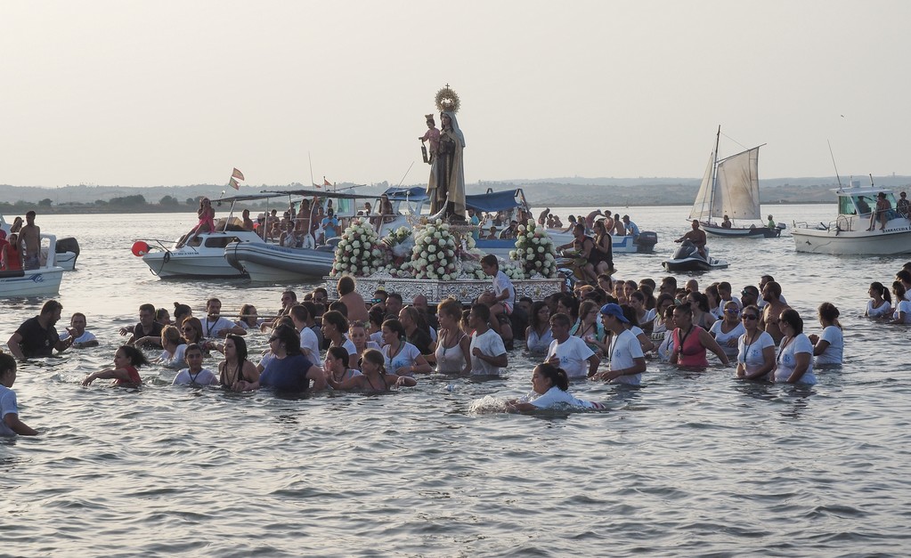 UNA GRAN TRACA PUSO EL BROCHE A LAS FIESTAS DEL CARMEN DE CANELA, EN AYAMONTE