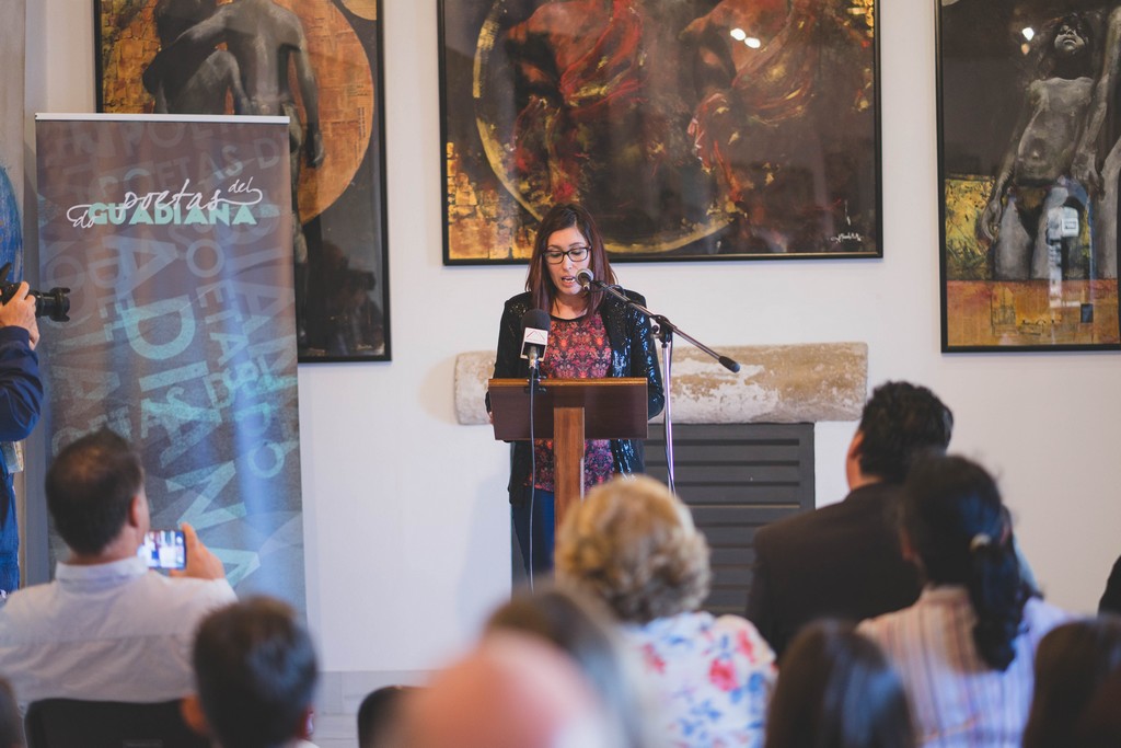 LETICIA MESTRE PRESENTÓ SU OBRA “REFLEJOS DE SENTIMIENTOS”
