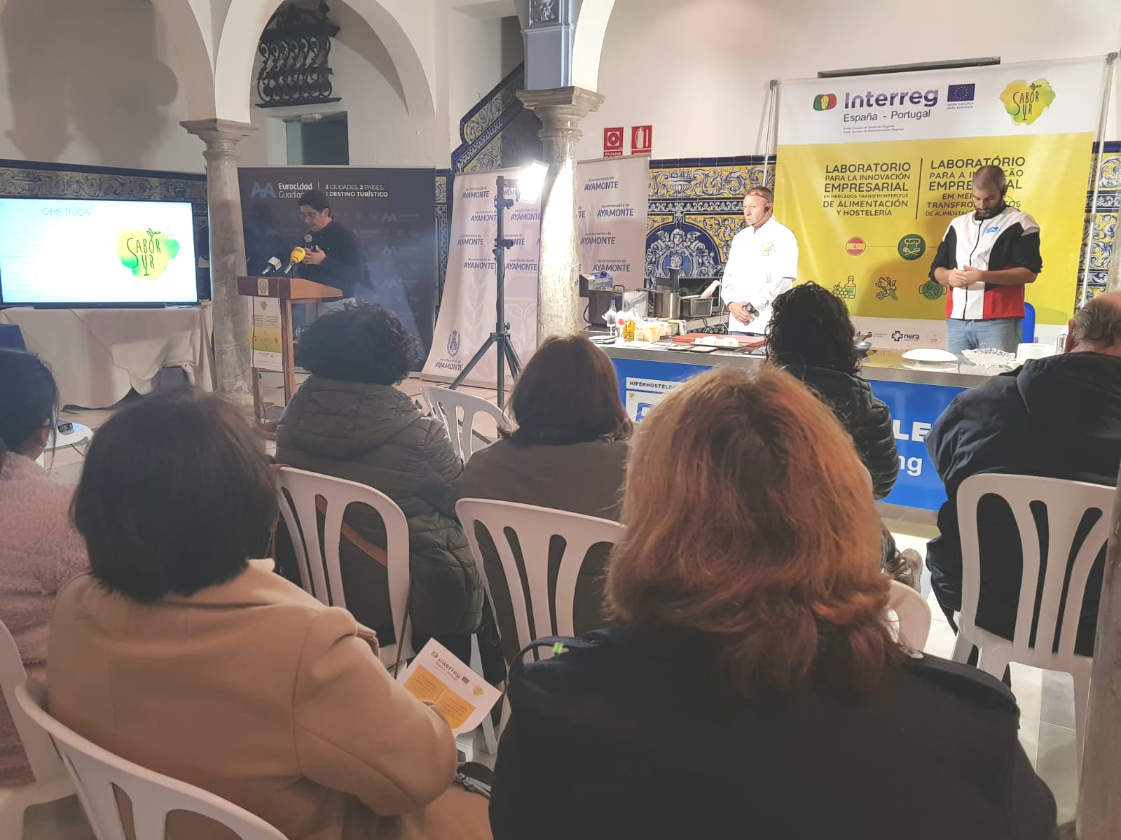 EL ALCALDE DE AYAMONTE PRESENTÓ LOS RECURSOS FORMATIVOS DEL PROYECTO SABOR SUR