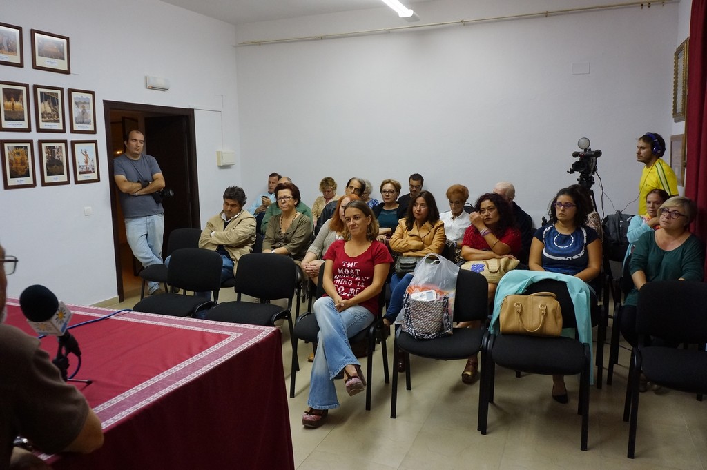 INTERESANTE CHARLA SOBRE SALUD MENTAL EN AYAMONTE