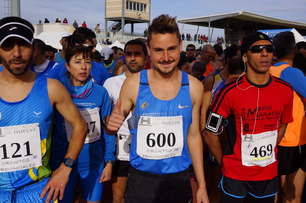 VICTORIA DEL ATLETA LOCAL XAVIER FRANCOIL LARRAONDO EN LA XXXI DEL MEDIO MARATÓN “CIUDAD DE AYAMONTE”