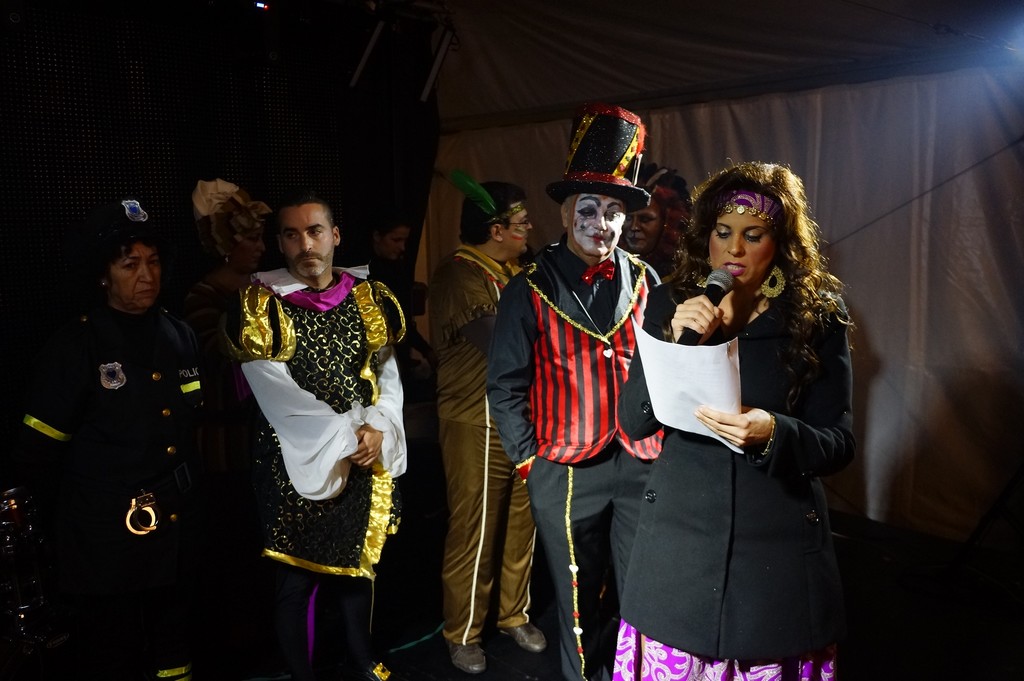 LA COMPARSA “LOS RELIGIOSOS” Y LA CHIRIGOTA “`DÍCESELO TÚ QUE A MÍ ME DA COSA”, GANADORAS DEL CONCURSO DEL CARNAVAL DE AYAMONTE