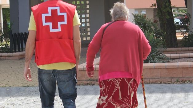Cruz Roja pone en marcha un programa para proporcionar Productos de Apoyo a mayores