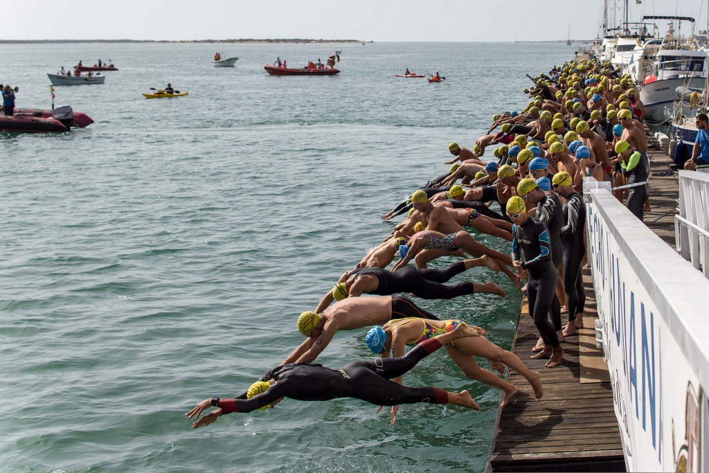 EL SEVILLANO MIGUEL BAUTISTA, GANADOR DE LA XXX TRAVESÍA INTERNACIONAL DE NATACIÓN RÍO GUAUDIANA