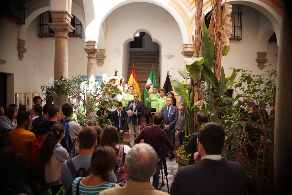 LA CASA GRANDE DE AYAMONTE ACOGE LA MUESTRA “EL BRILLO DEL TRIUNFO OLÍMPICO”