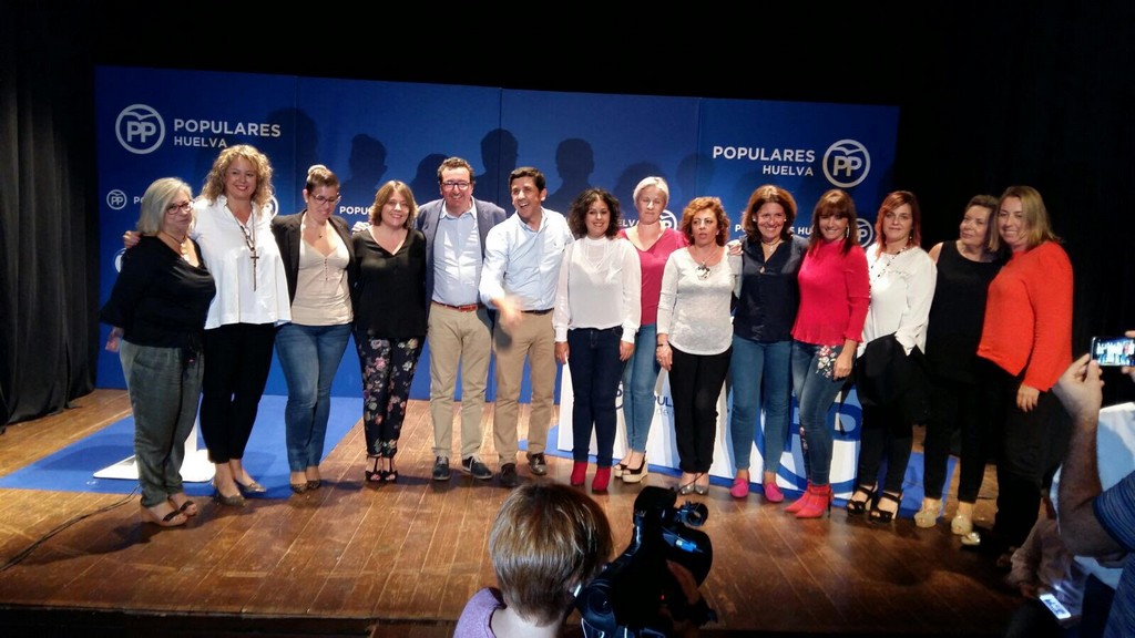 ALBERTO FERNÁNDEZ ES REELEGIDO POR UNANIMIDAD PRESIDENTE DE LOS POPULARES AYAMONTINOS