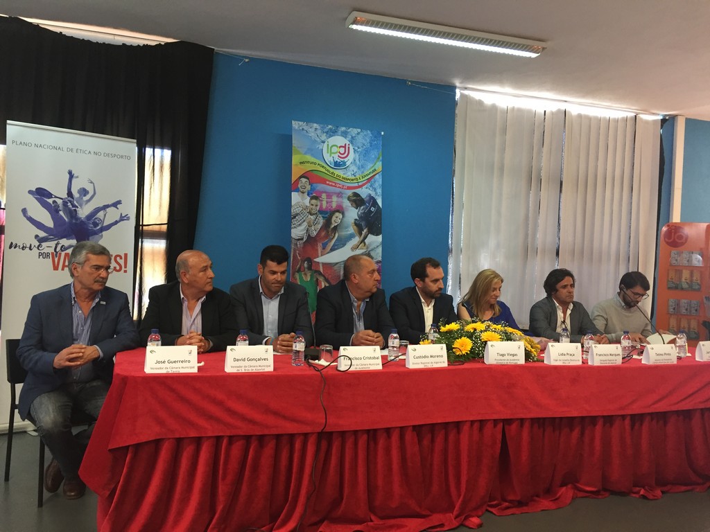 EL AYUNTAMIENTO DE AYAMONTE PARTICIPÓ EN LA PRESENTACION EN FARO DE LA IX EDICION DE LOS JUEGOS DE QUELFES