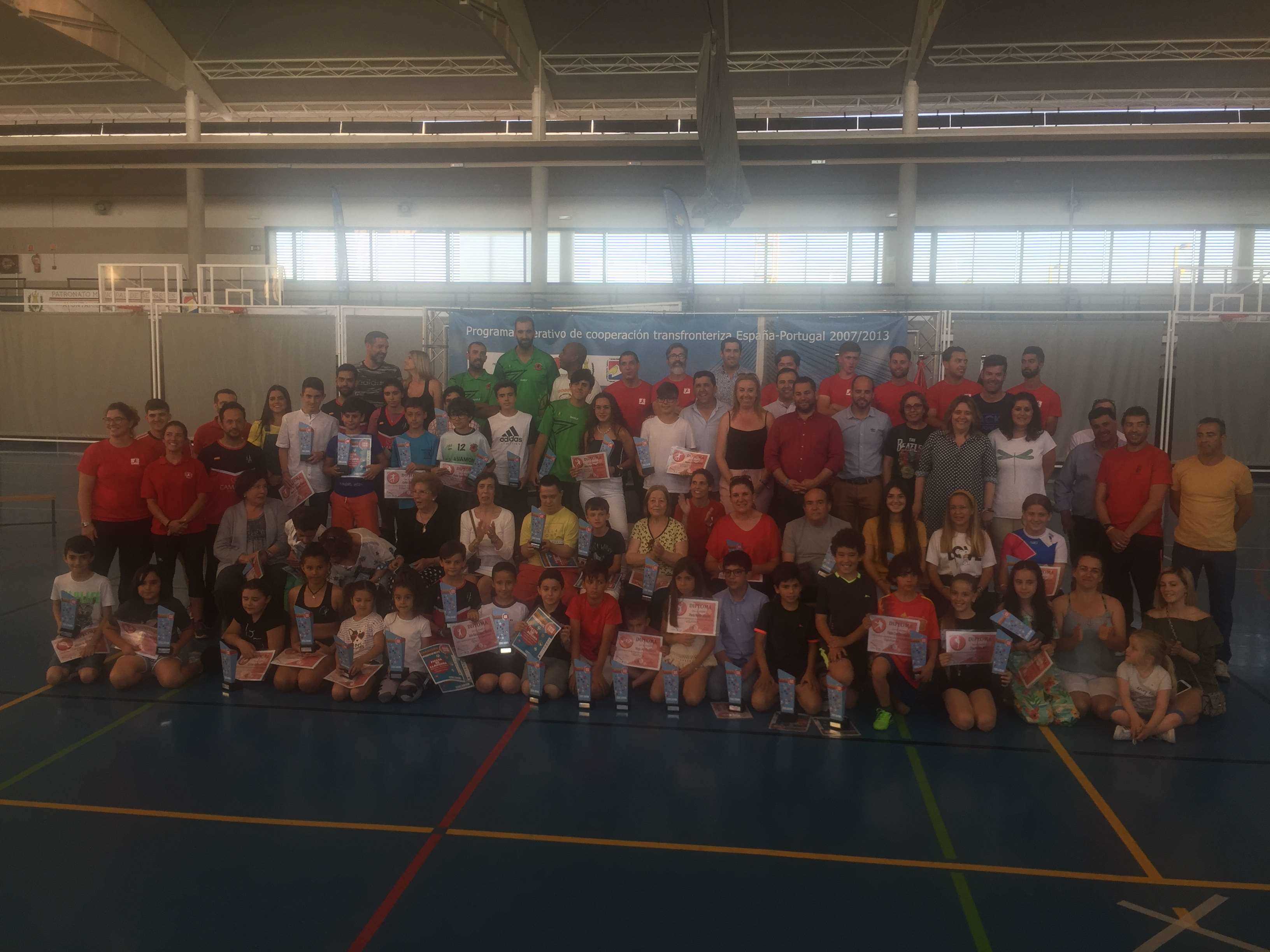 BROCHE DE ORO PARA LAS ESCUELAS DEPORTIVAS MUNICIPALES DE AYAMONTE