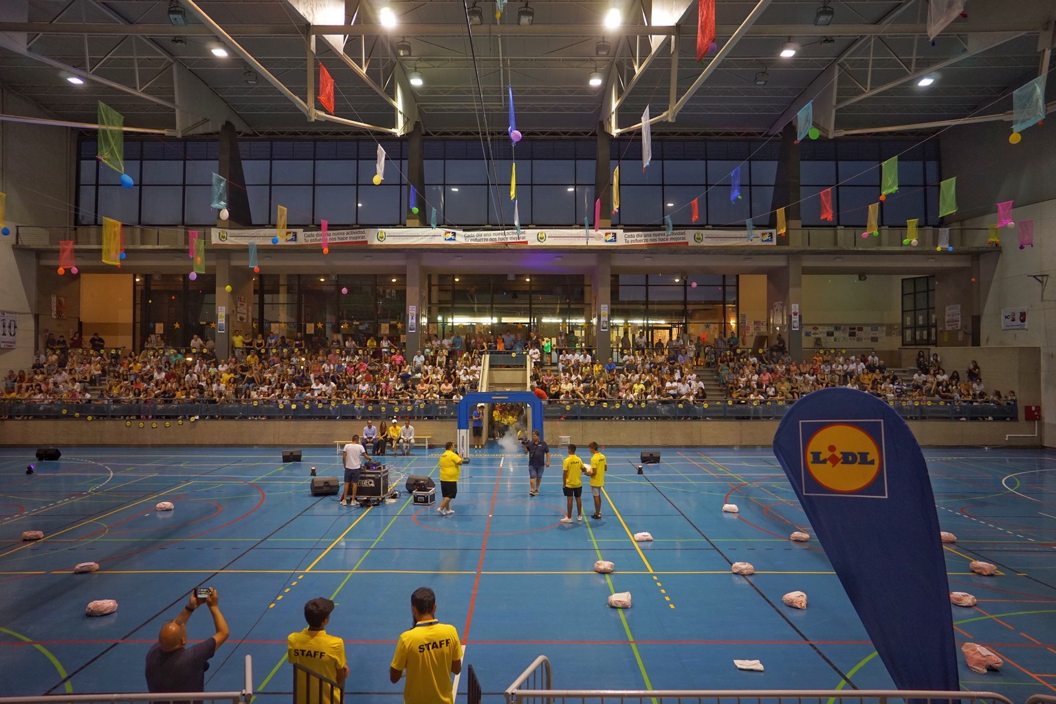 ESPECTACULAR INAUGURACIÓN DEL X TORNEO INTERNACIONAL DE FÚTBOL-SALA “BUSCAMOS UNA ESTRELLA” EN AYAMONTE