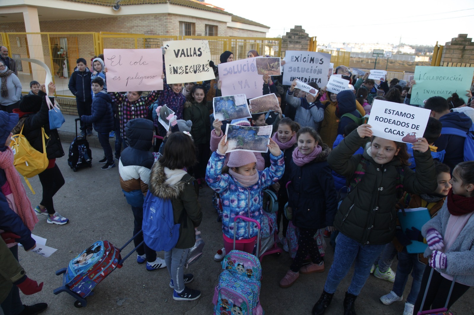 EL AYUNTAMIENTO DE AYAMONTE APOYA AL AMPA DEL CEIP “LA HIGUERITA”, DE POZO DEL CAMINO, ANTE LA SITUACIÓN DE PELIGRO QUE PRESENTA ESTE COLEGIO