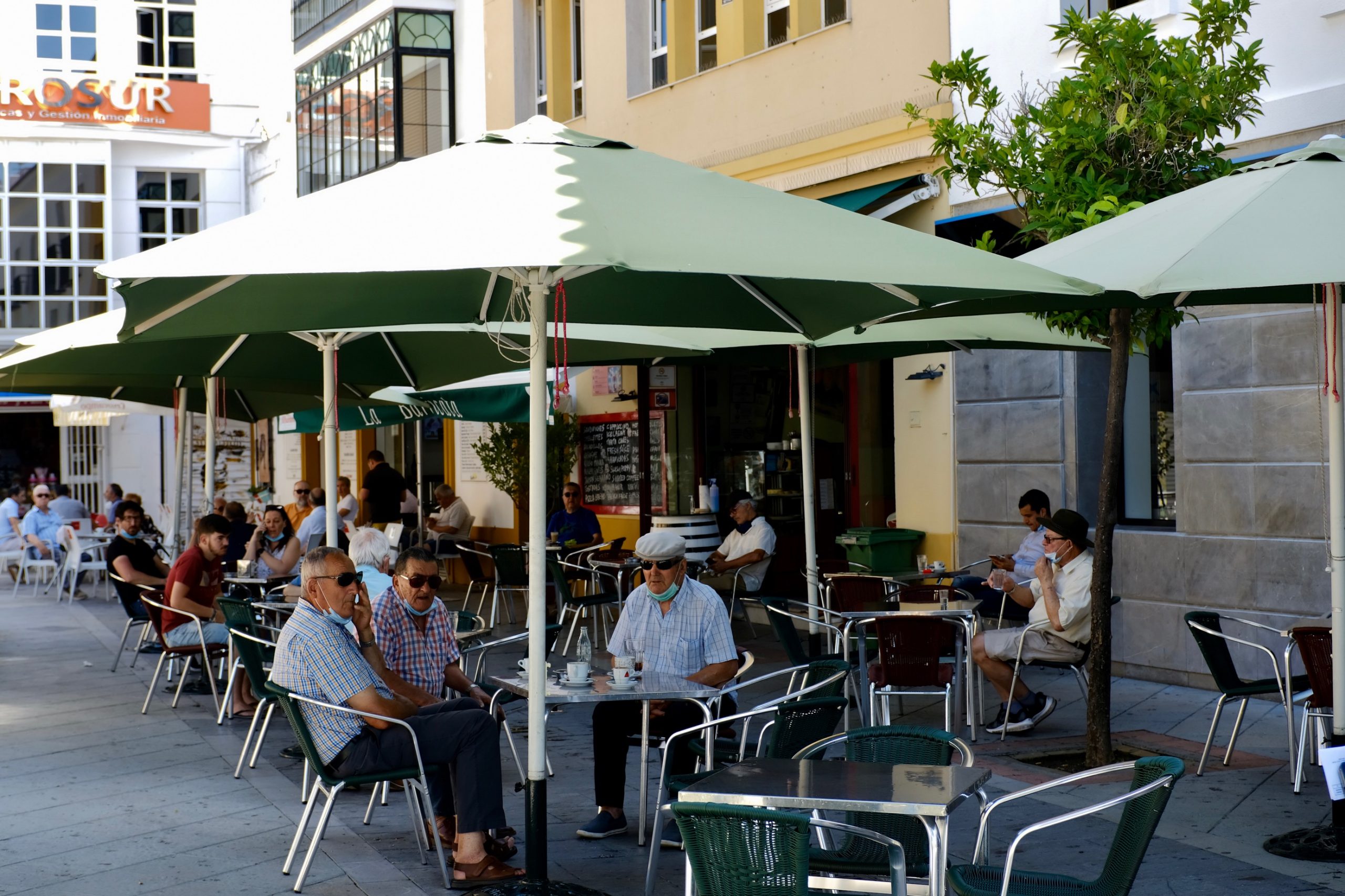 LA EMISORA MUNICIPAL RADIO AYAMONTE DA VOZ A LOS COMERCIANTES Y HOSTELEROS LOCALES