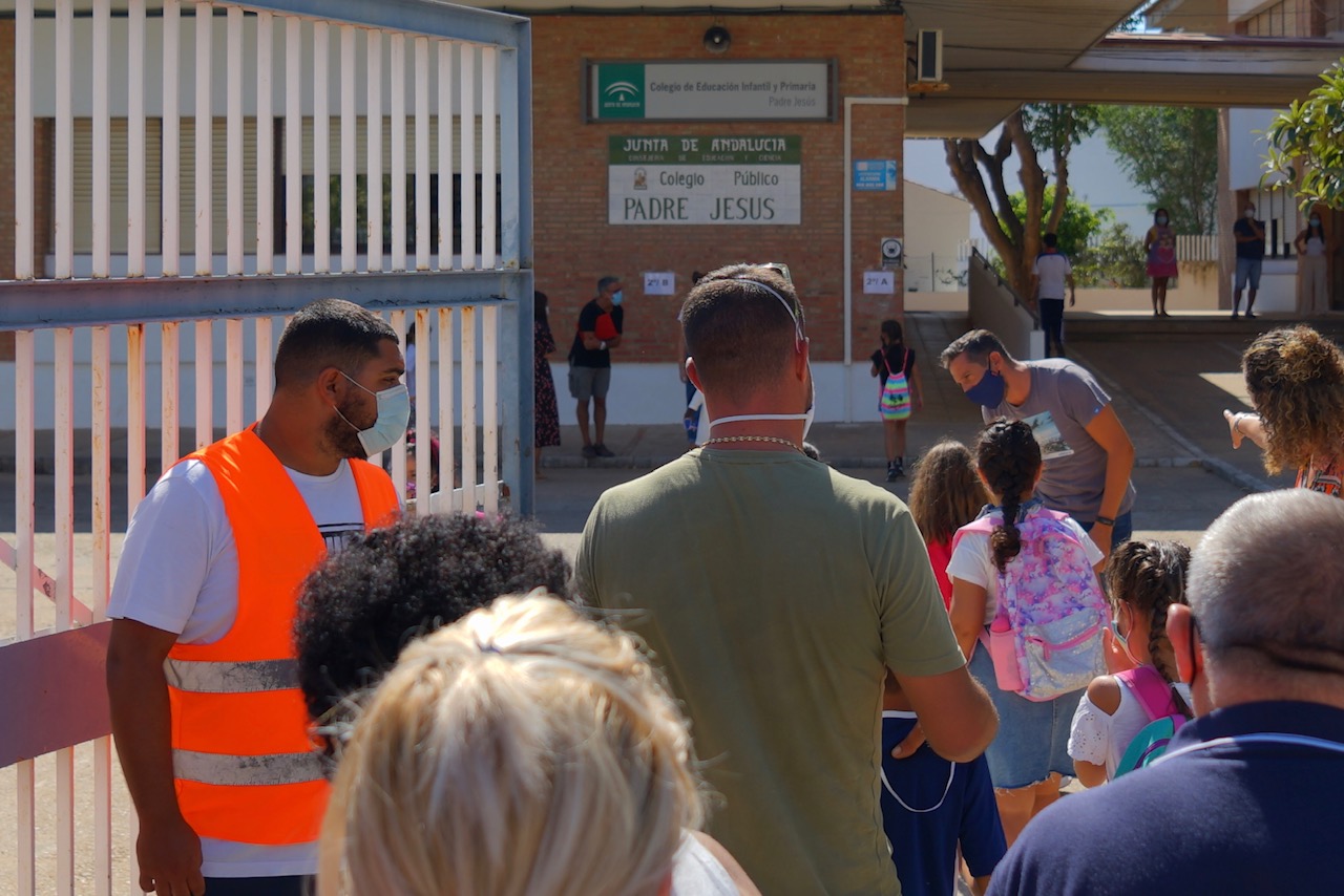 EL AYUNTAMIENTO DE AYAMONTE APOYARÁ LA SOLICITUD DE CIERRE DE LOS CENTROS EDUCATIVOS DEL MUNICIPIO