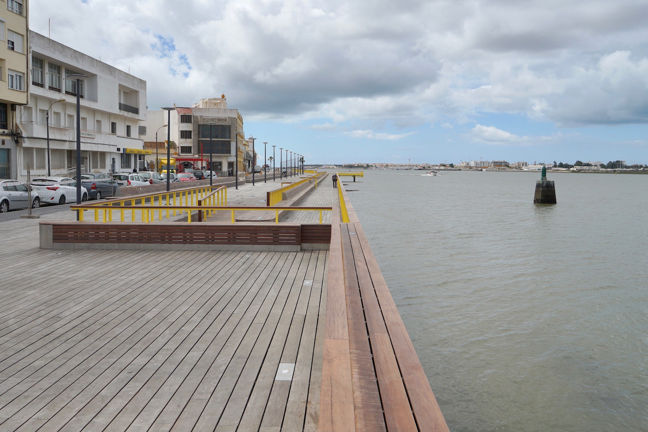 EL ALCALDE EN FUNCIONES DE AYAMONTE RECIBE ESTE MIÉRCOLES AL PRESIDENTE DE LA J.A. QUE INAUGURARÁ LAS OBRAS DE AMPLIACIÓN DEL PUERTO